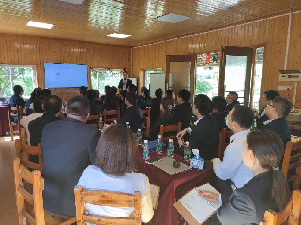 唯有奋斗，不负韶华！精工智能这场民主座谈会很走心！